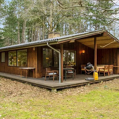 別荘 Summer House In The Middle Of The Forest *