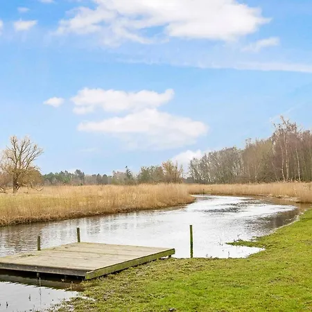 Summer House In The Middle Of The Forest 別荘